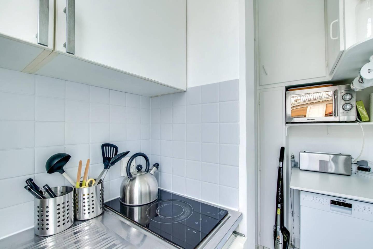 Guestready - Cozy Apt In Montmarte Paris Eksteriør billede